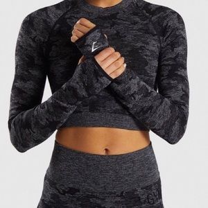Gymshark camo crop top
